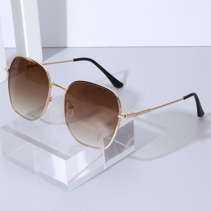 Óculos de Sol Feminino Degradê Clássico UV400 Fashion - Zaffir Eyewear