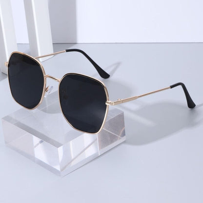 Óculos de Sol Feminino Degradê Clássico UV400 Fashion - Zaffir Eyewear